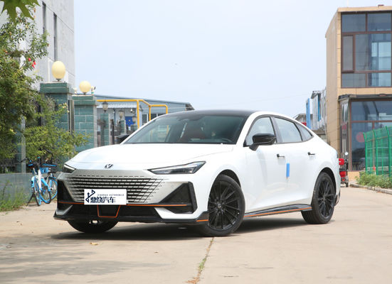 Скидка Авто Турбо 2WD Чанг Ан EV Чанган UNI-V 7 передач 1.5L 2.0L бензиновый седан Новый автомобиль